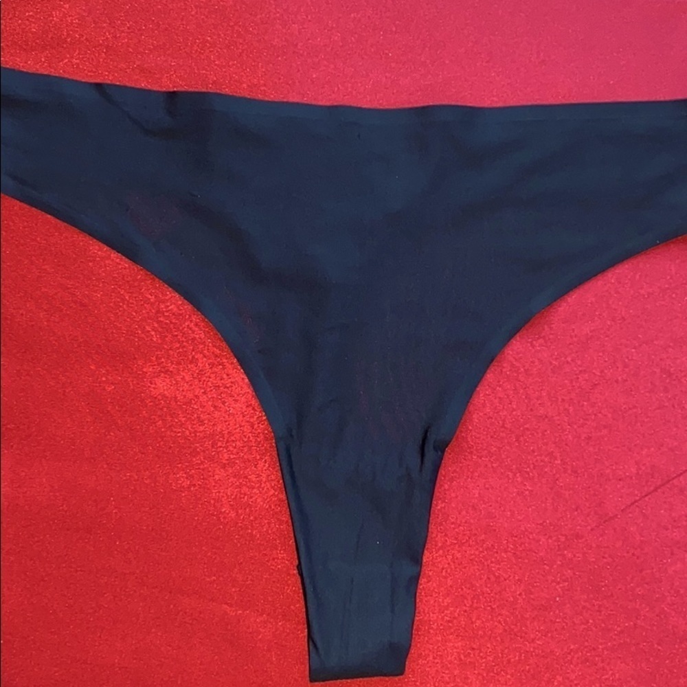 Medium Soft Black Thong‎ Panty